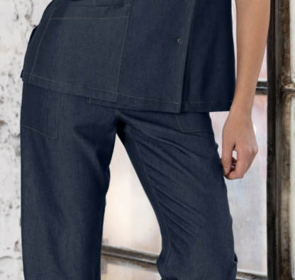 pantalone promozioni nuova collezione divisa lavoro personalizzabile con ricamo tessuto jeans antimacchia no stiro confort blu bianco nero grigio fiori fantasia